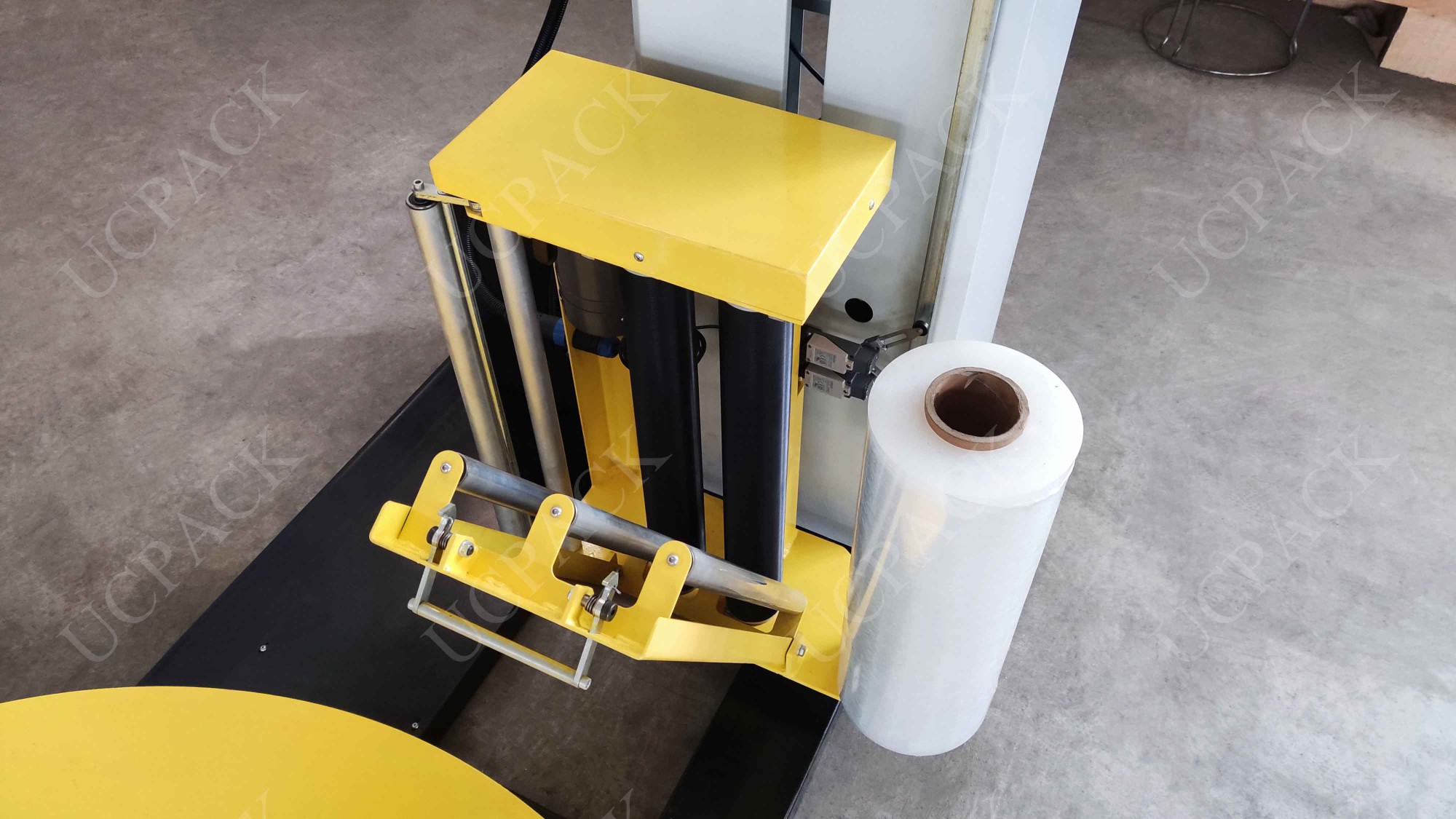 UCR-T1650 Automatic Pallet Stretch Wrapper