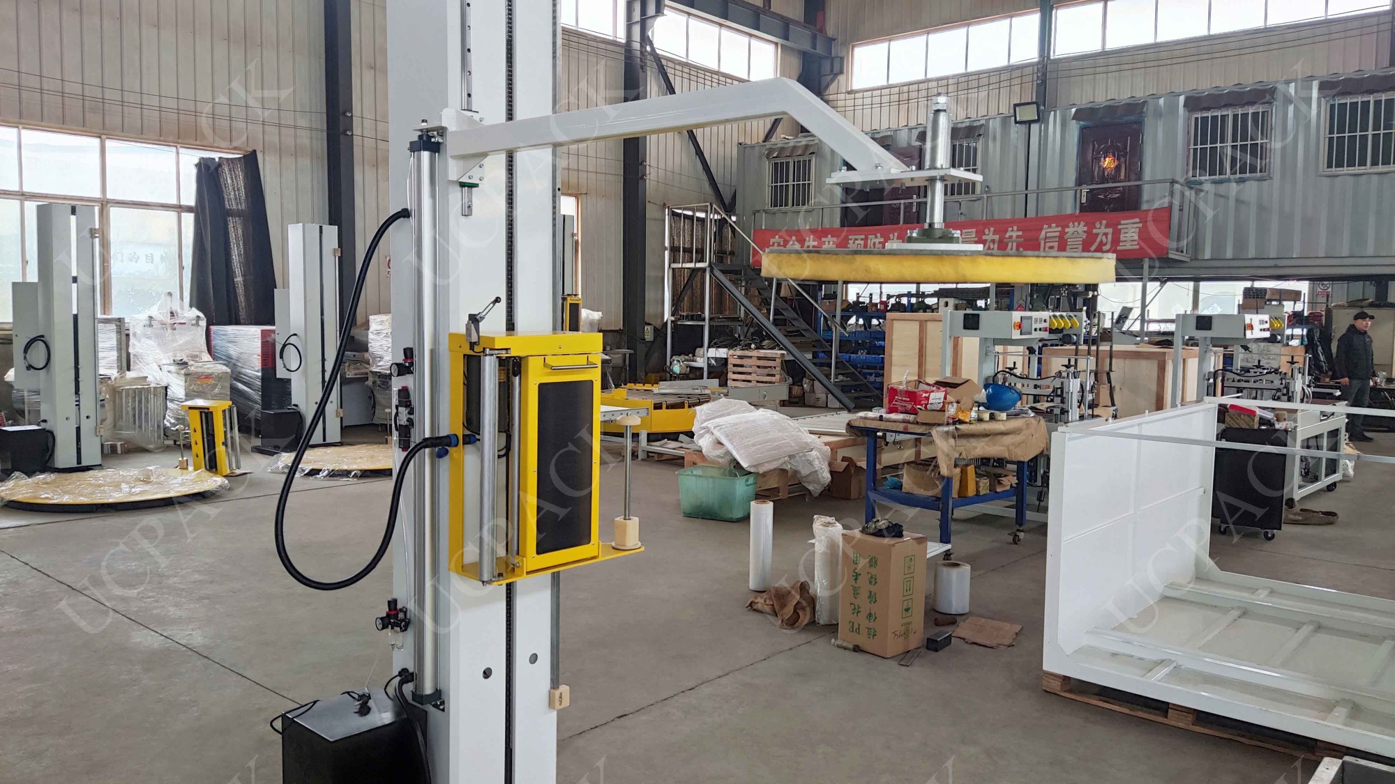 UCR-T1650D with Pneumatic Operated Top Presser