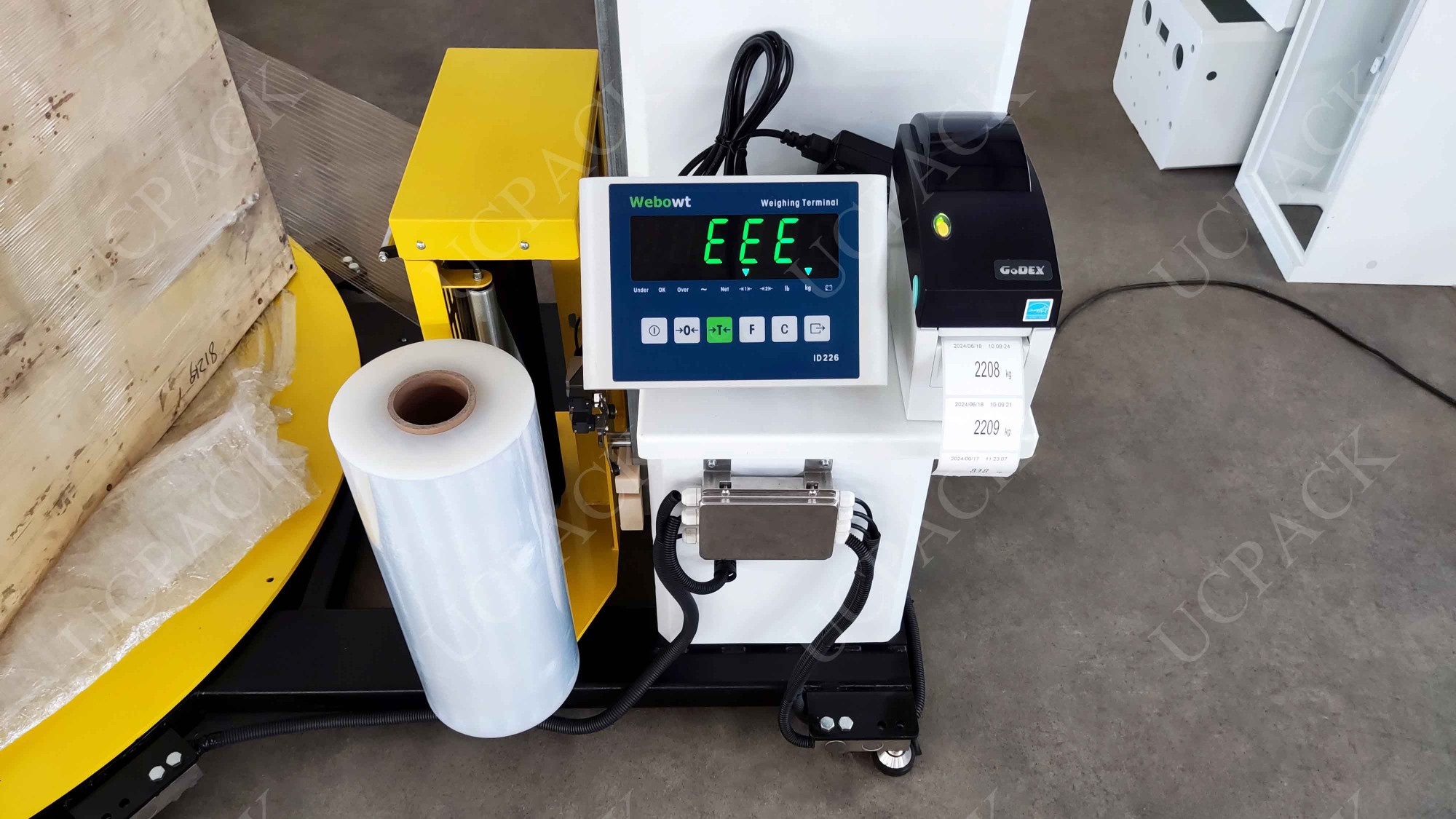 UCR-T1650S with Weighing Scale