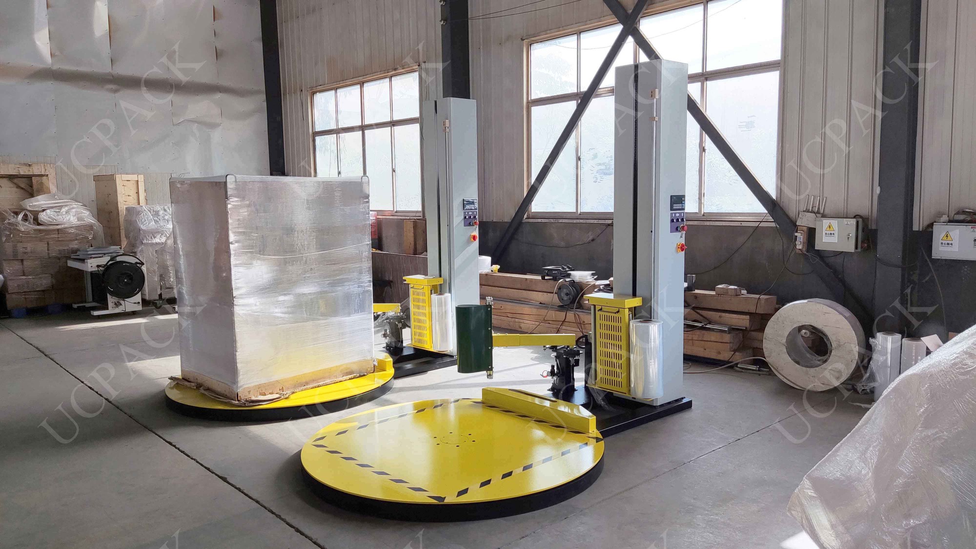 UCR-T1800Z with Auto Film Clamper & Cutter