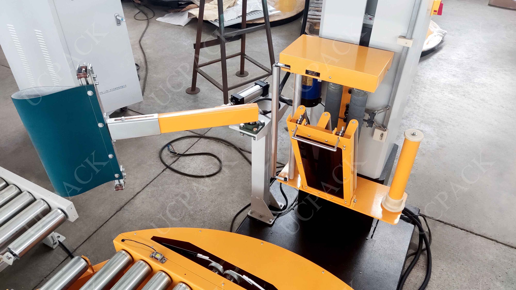 UCR-T2000A Fully Automatic Inline Pallet Stretch Wrapper