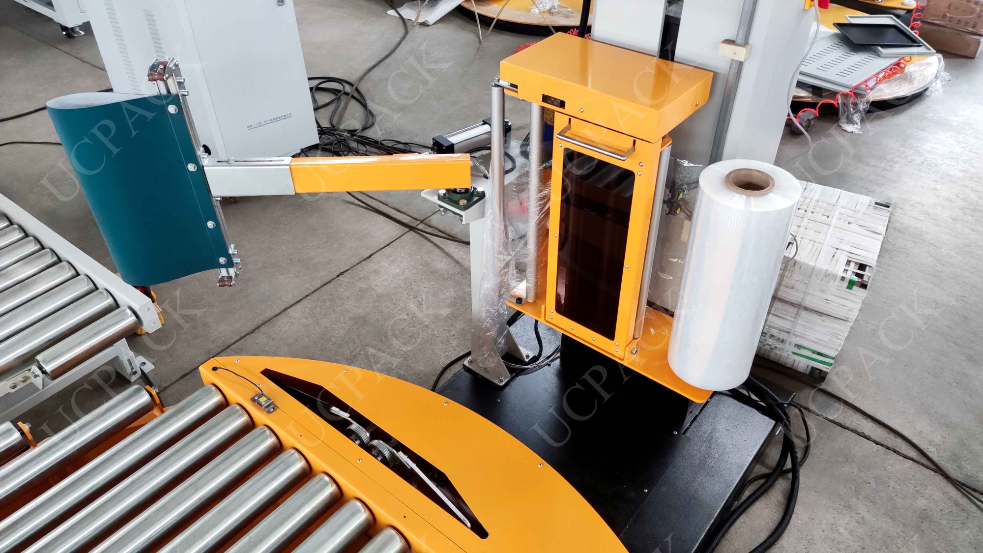UCR-T2000A Fully Automatic Inline Pallet Stretch Wrapper
