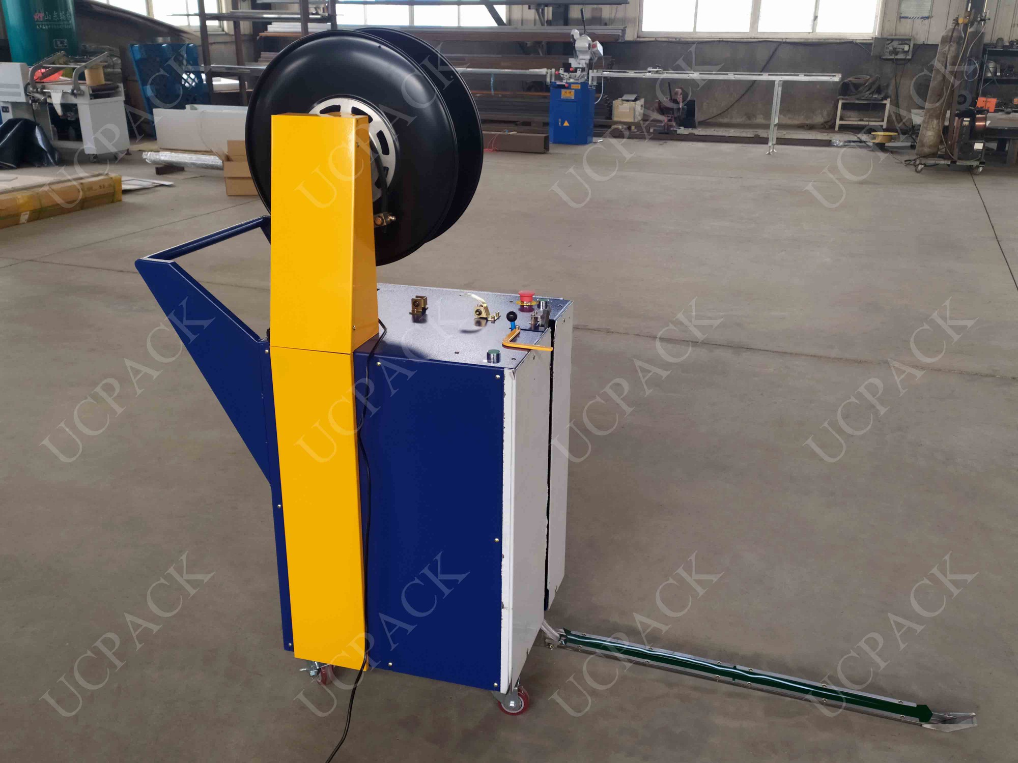 UDB-003 Semi-Automatic Pallet Strapper