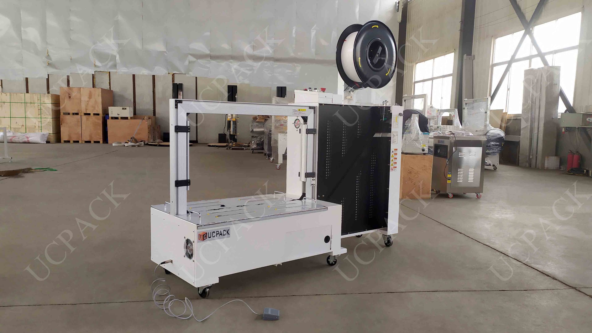 UDB-101B Low Profile Automatic Strapper