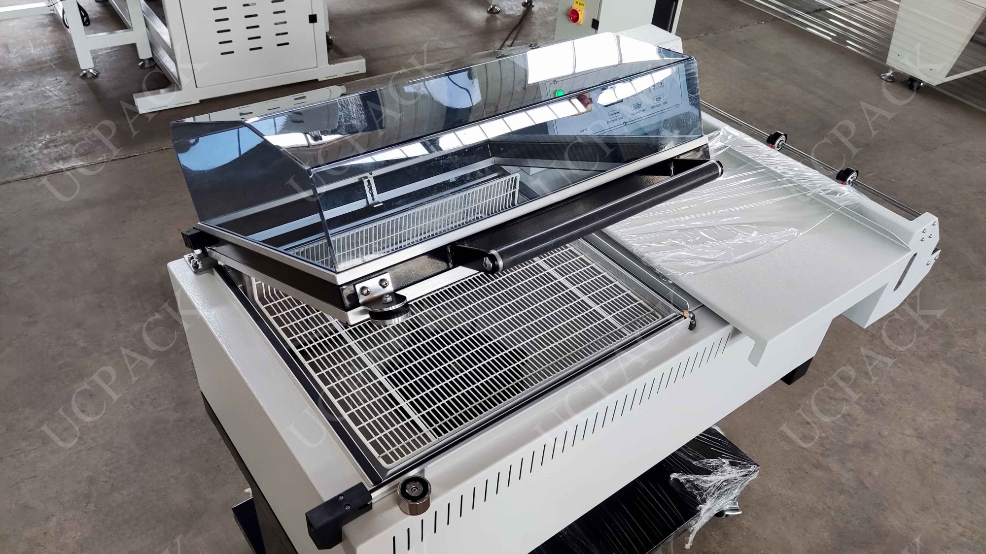 ULF-5540E All In One Shrink Wrapper